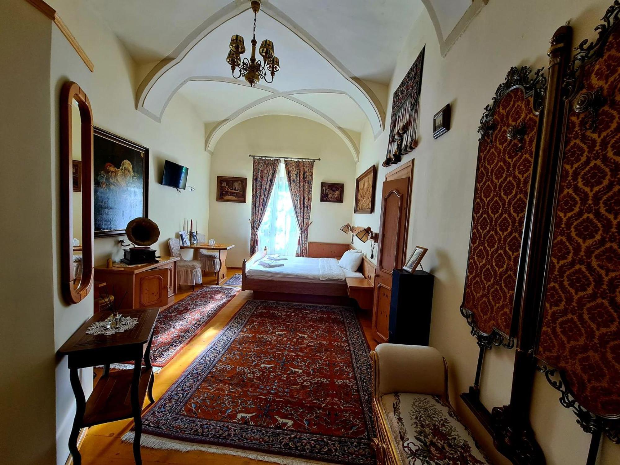 Armenopolis - Adults Only Hotell Gherla Exteriör bild